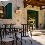 Kokolo Town House بيت ضيافة