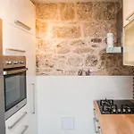 Kokolo Town House بيت ضيافة