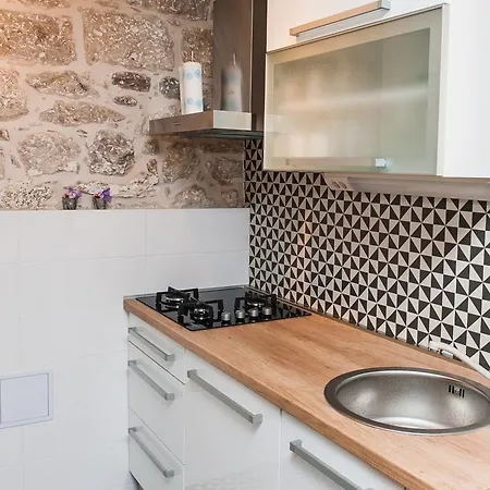 Kokolo Town House Gostinjska kuća 3*