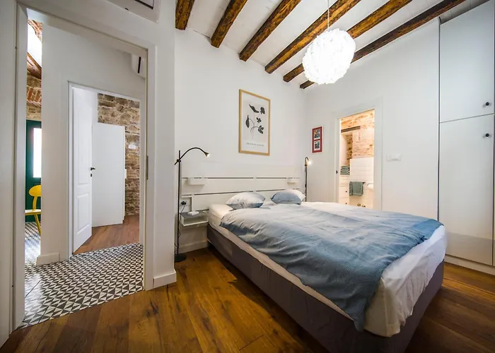 Kokolo Town House Гостевой дом