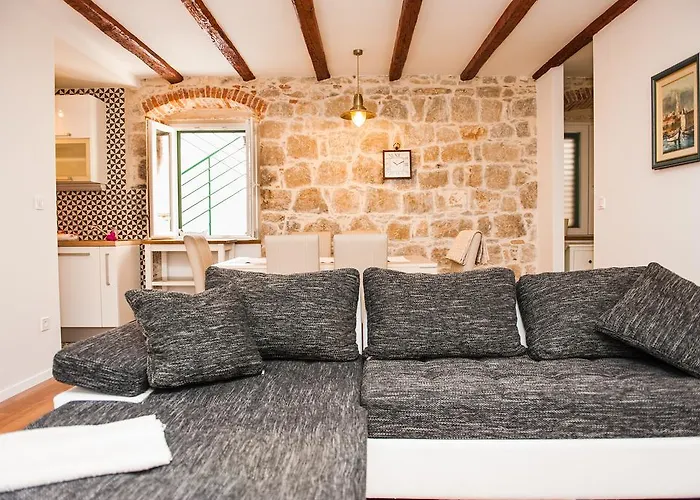 Гостевой дом Kokolo Town House 3*