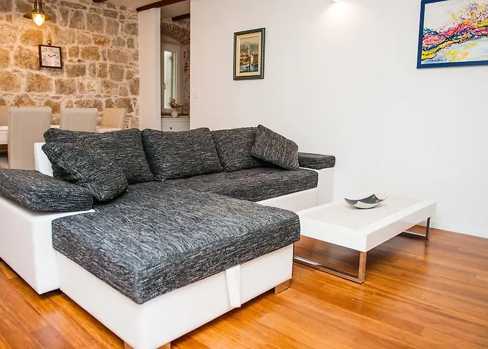 Гостевой дом Kokolo Town House 3*