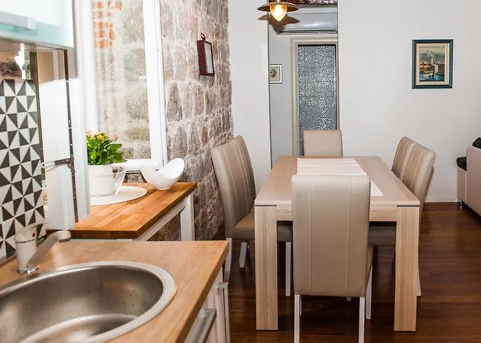 Гостевой дом Kokolo Town House 3*