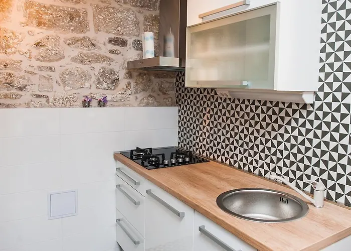 Kokolo Town House Гостевой дом 3*