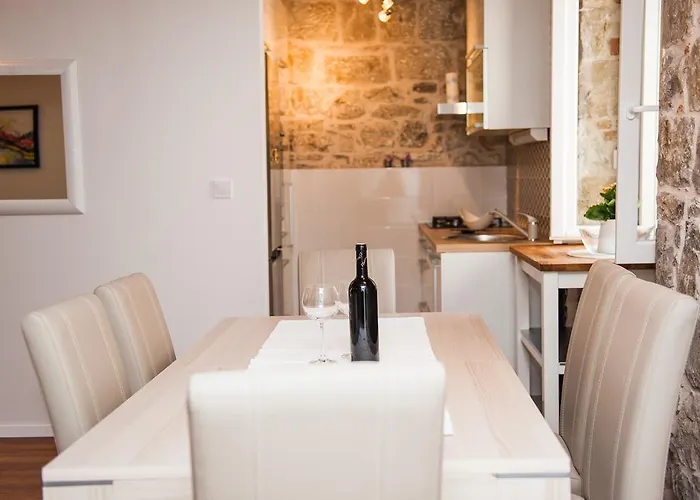 Kokolo Town House 3* Сплит