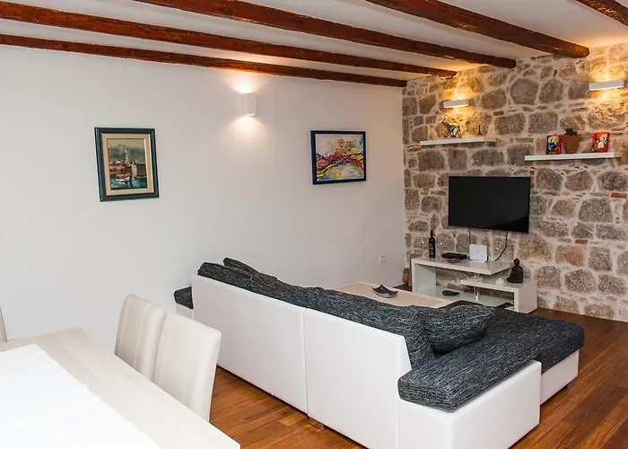 Kokolo Town House Гостевой дом